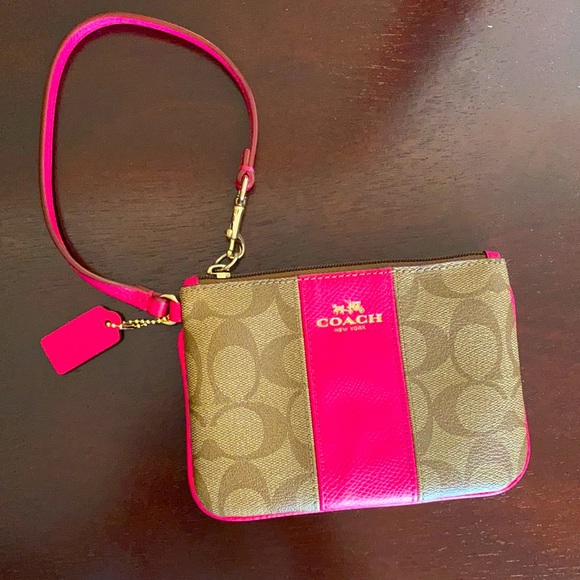 Coach wristlet like new! - Picture 1 of 4